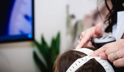 Consultation en perte de cheveux au Centre Santé du Cheveu, à Rosemère.